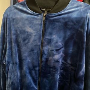 New with tags velvet soft dark blue Lularoe Stevie.